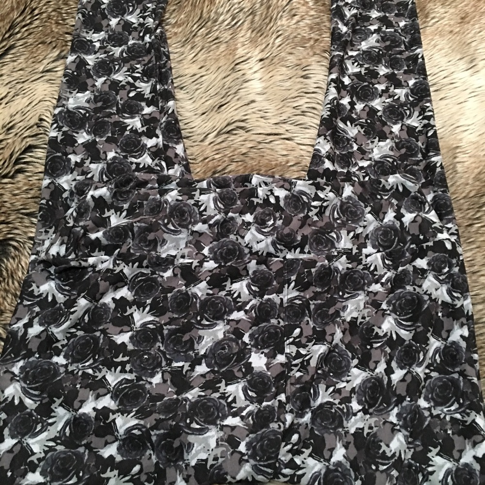 Legging TC Lularoe – Noir Et Orange, Motif Roses, Taille Femme, Neuf Sans étiquette